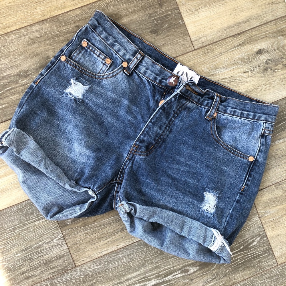 One Teaspoon Charger Denim Shorts size 26